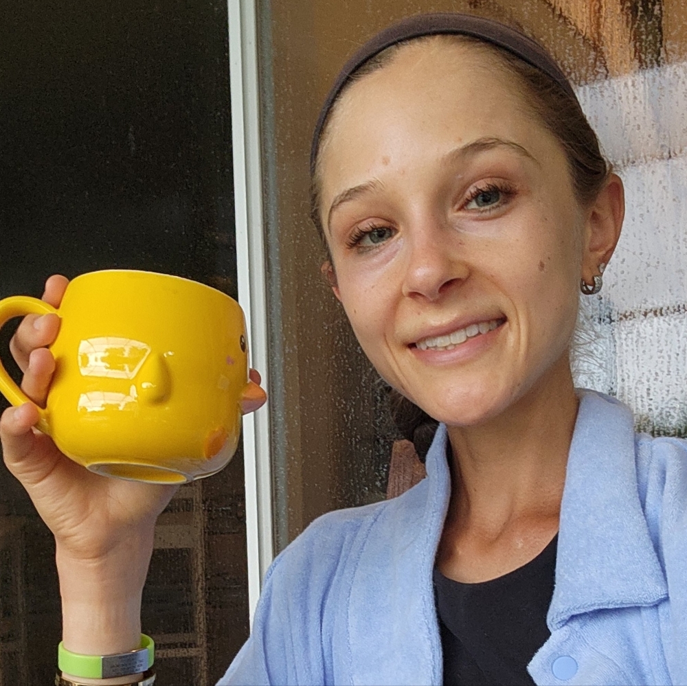 Meet your Posher, Olivia